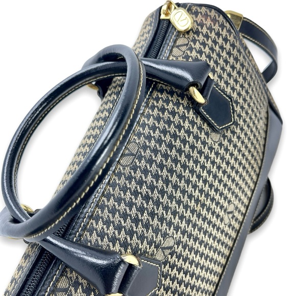 Vintage & Rare VALENTINO GARAVANI Satchel & Crossbody 🫠 - Picture 11 of 16